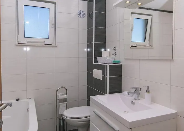 Issea Apartamento Brela