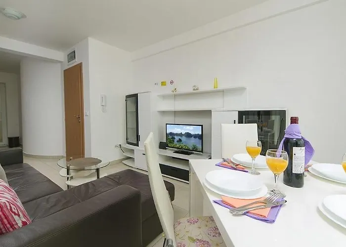 Issea Apartamento *