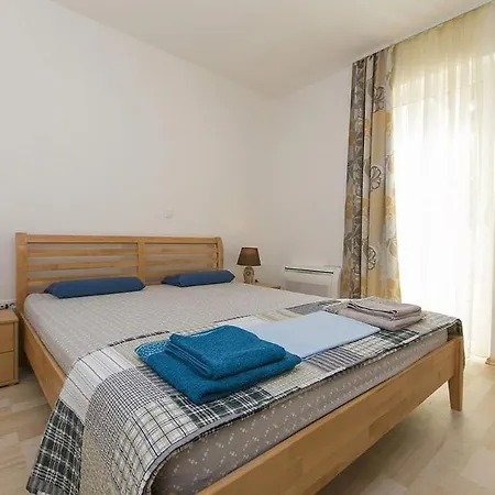 Issea Apartament