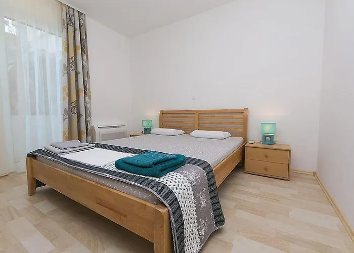 Apartament Issea *
